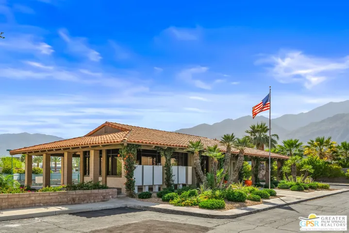 691 S Calle Petunia, Palm Springs, California 92262