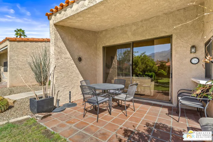 691 S Calle Petunia, Palm Springs, California 92262