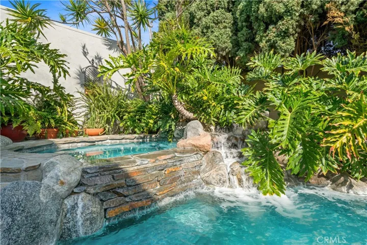 3332 Alabama Circle, Costa Mesa, California 92626
