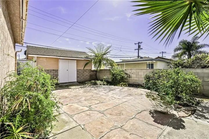 222 Avenue G, Redondo Beach, California 90277
