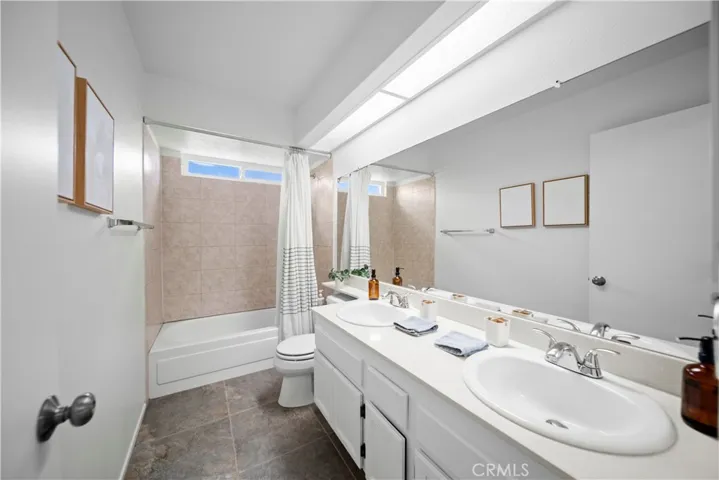 3742 Kelton Drive, Oceanside, California 92056