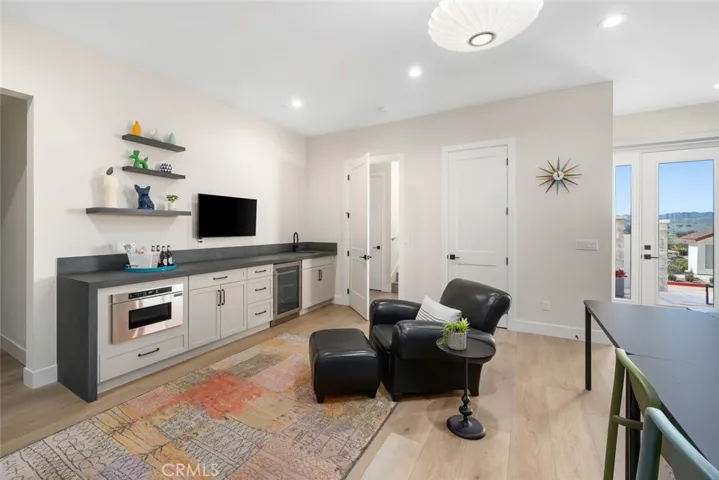 4160 Hillside Drive, San Luis Obispo, California 93401