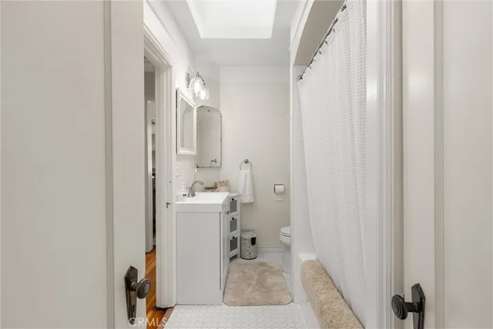 Jack-n-Jill Bathroom access