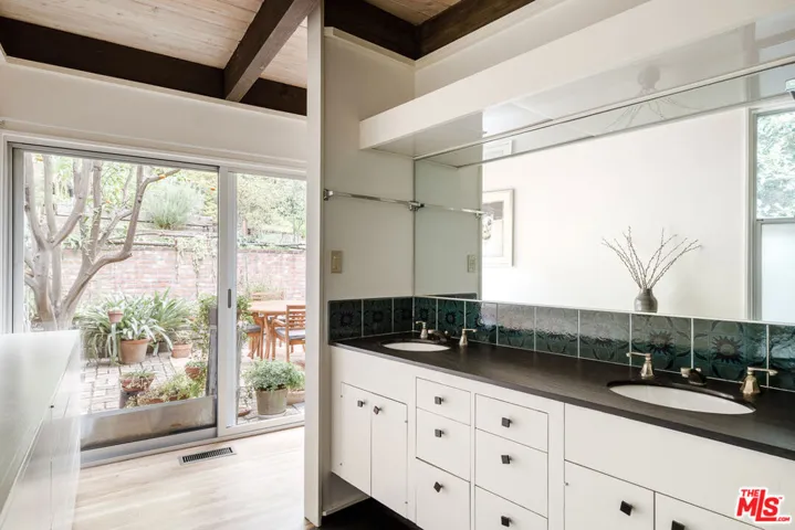 9620 Heather Road, Beverly Hills, California 90210