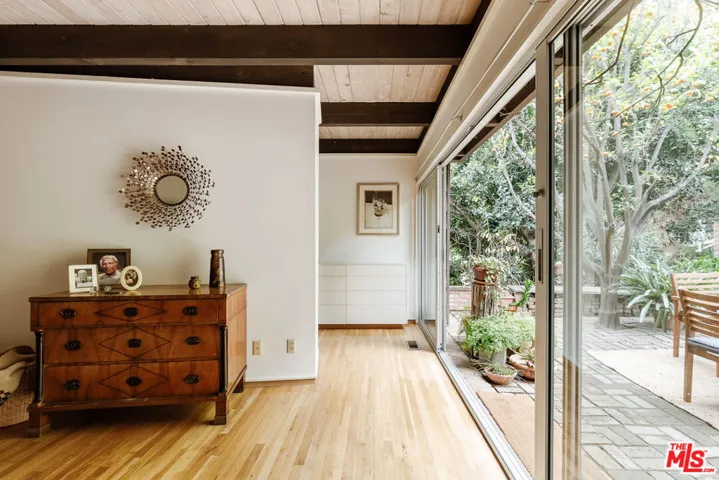 9620 Heather Road, Beverly Hills, California 90210