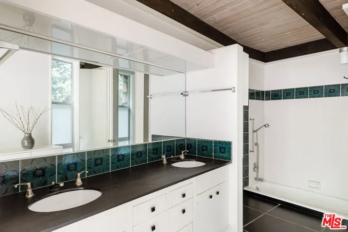 9620 Heather Road, Beverly Hills, California 90210