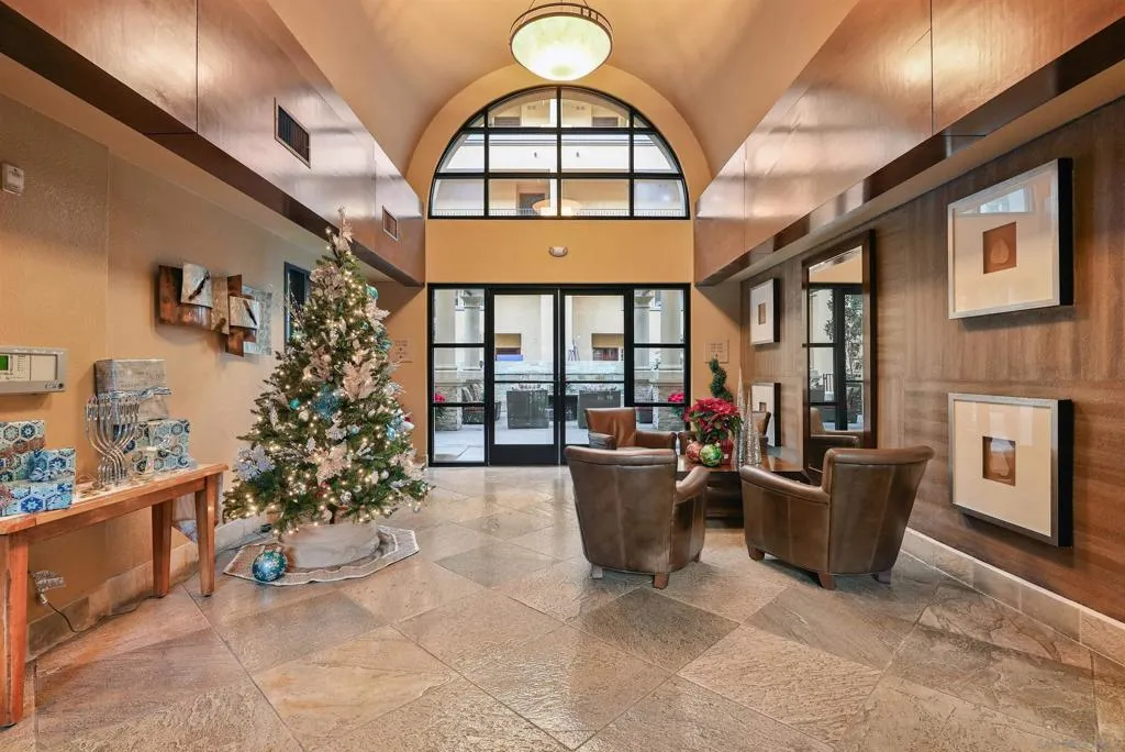 301 W G St  home-pic-19