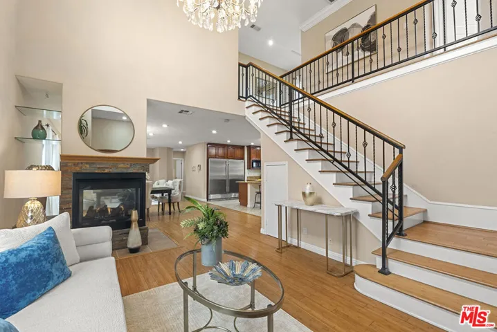 1220 N Sanborn Avenue, Los Angeles, California 90029