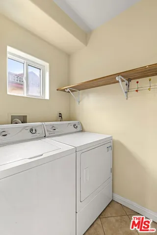 1220 N Sanborn Avenue, Los Angeles, California 90029