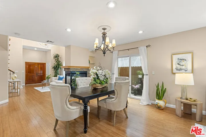 1220 N Sanborn Avenue, Los Angeles, California 90029