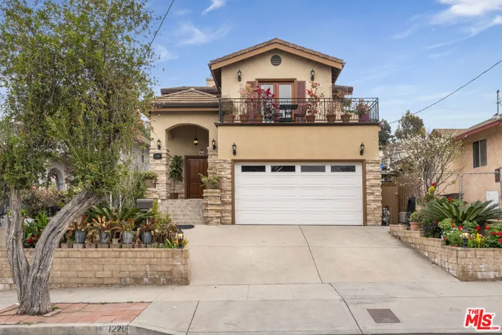 1220 N Sanborn Avenue, Los Angeles, California 90029