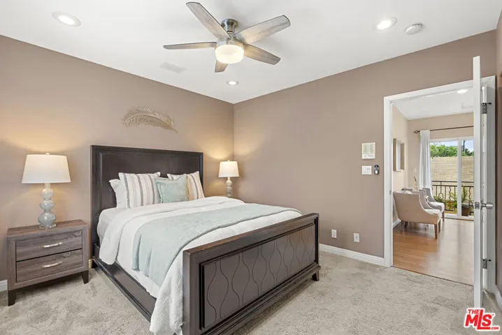 1220 N Sanborn Avenue, Los Angeles, California 90029