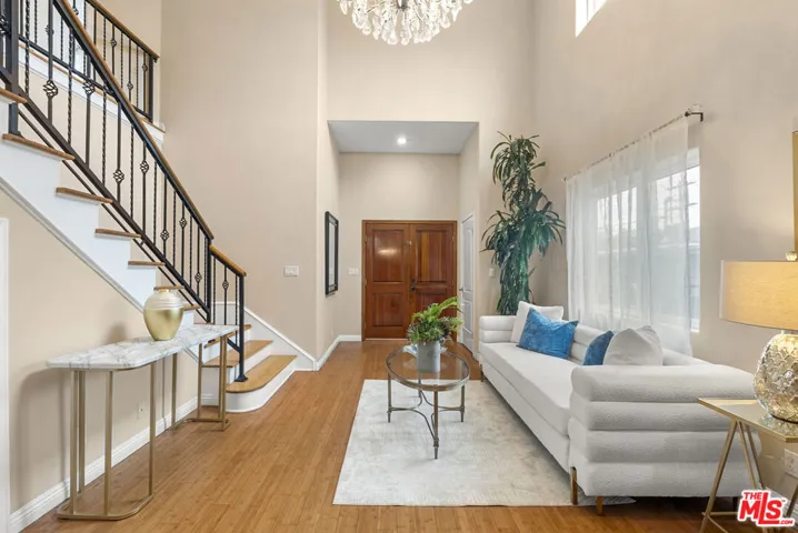 1220 N Sanborn Avenue, Los Angeles, California 90029