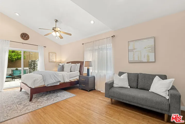 1220 N Sanborn Avenue, Los Angeles, California 90029