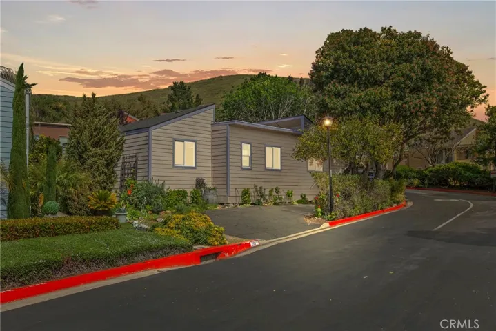 269 Loma Bonita Drive 34, San Luis Obispo, California 93401