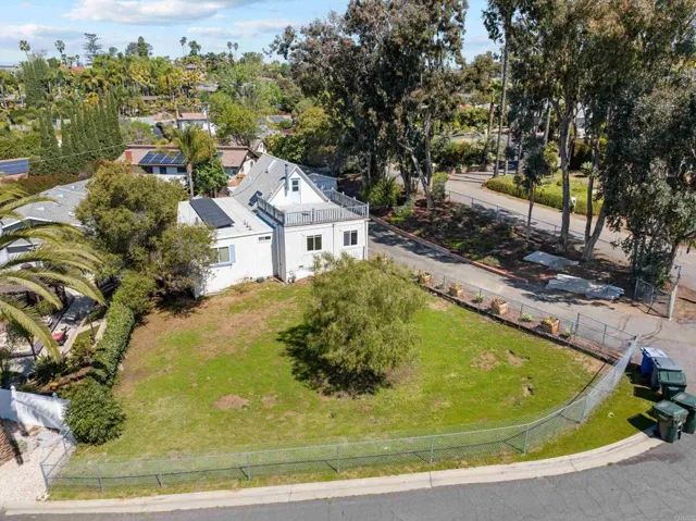 169 Beaumont Drive, Vista, California 92084
