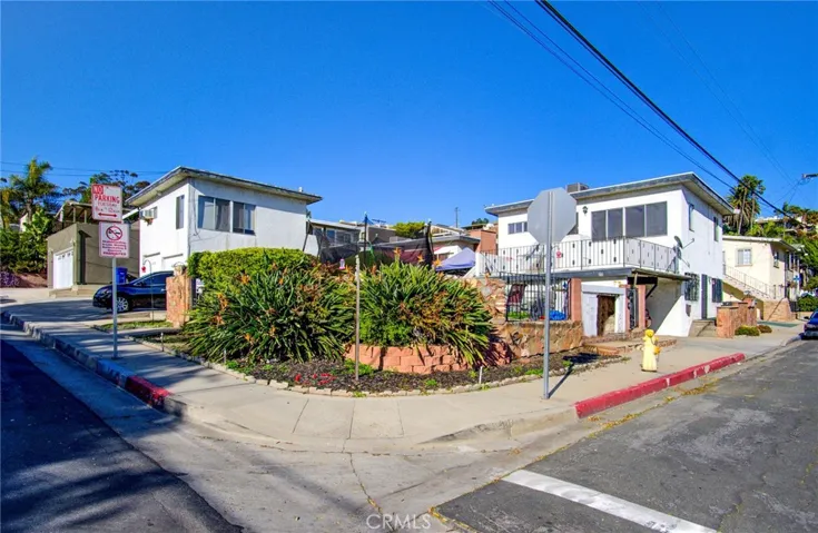 2000 Junipero Avenue, Signal Hill, California 90755