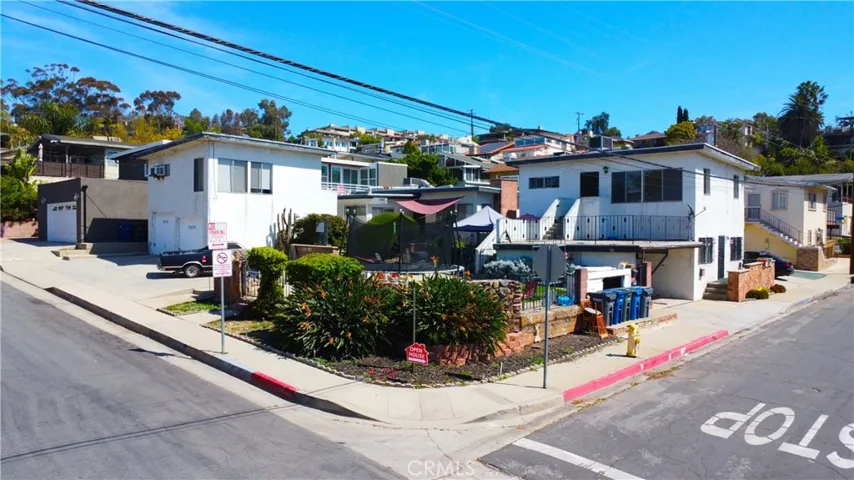 2000 Junipero Avenue, Signal Hill, California 90755