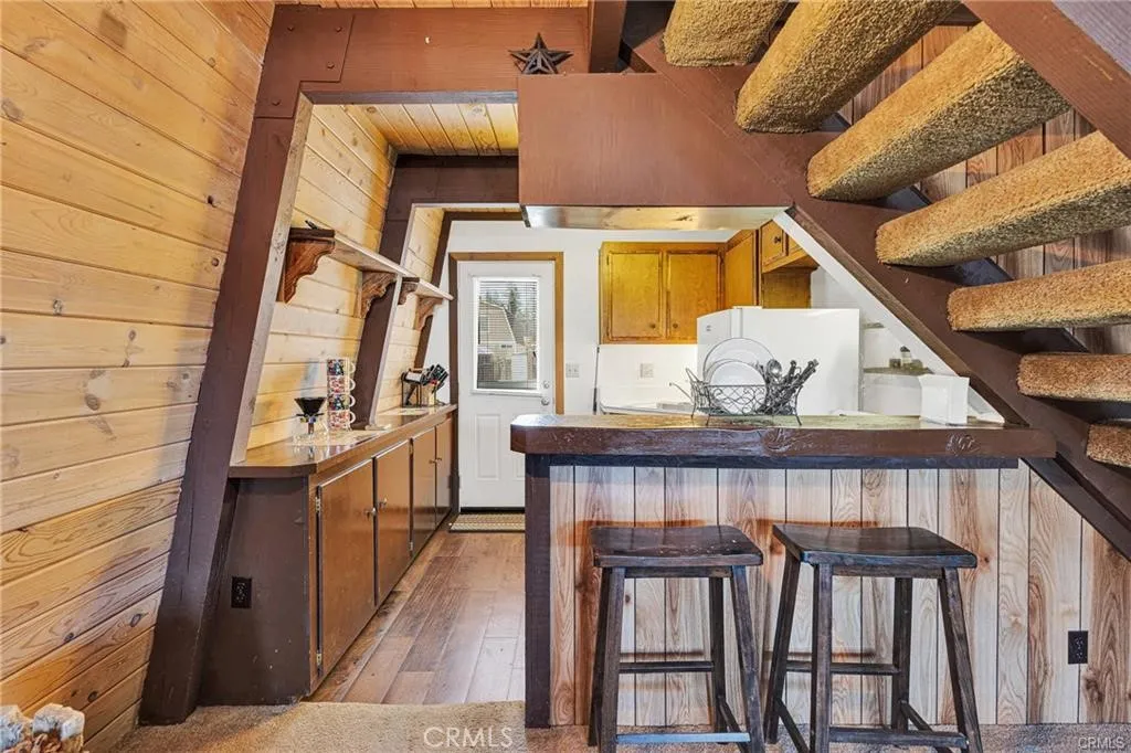 1029 Sequoia Drive, Big Bear City, California 92314 home-pic-9