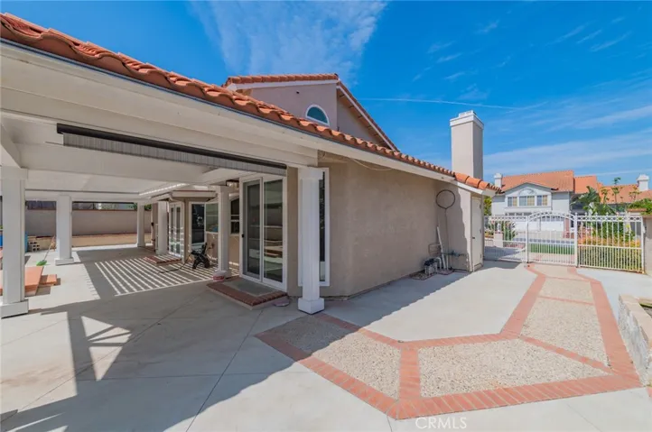 backyard side entry