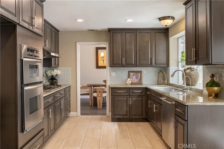 20420 Via Canarias, Yorba Linda, California 92887
