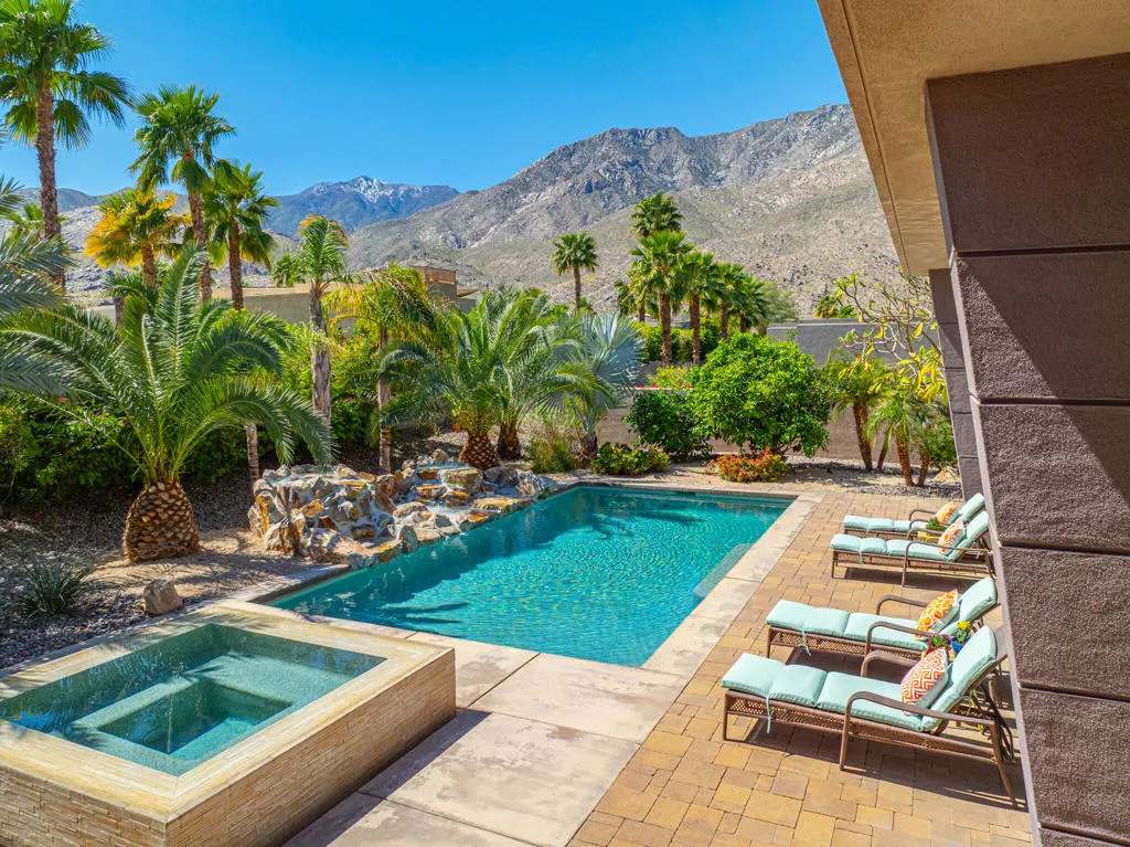 463 Lautner Lane, Palm Springs, California 92264 home-pic-4