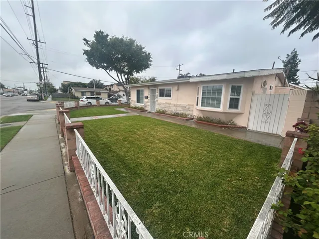 20743 Norwalk Boulevard, Lakewood, California 90715