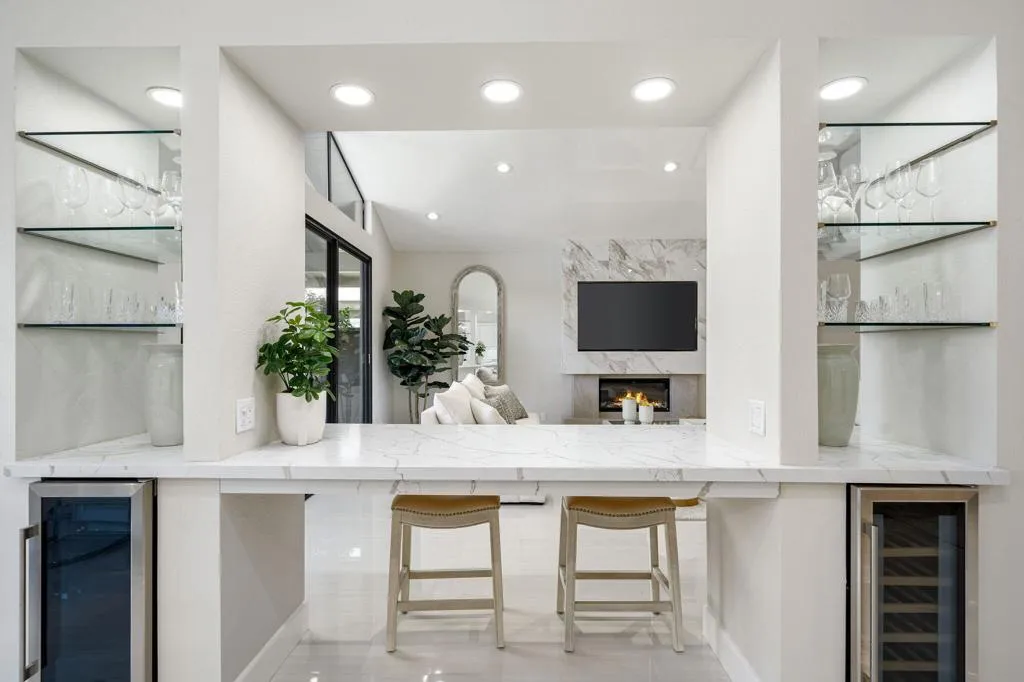 198 Green Mountain Drive, Palm Desert, California 92211 home-pic-5