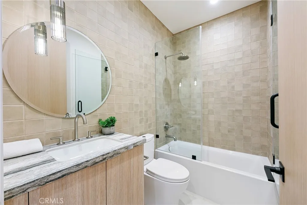 13944 Valleyheart Drive, Sherman Oaks, California 91423 home-pic-38