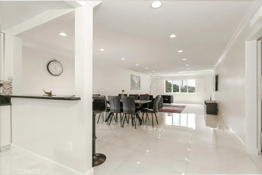 1935 Alpha Road 321, Glendale, California 91208 home-pic-0