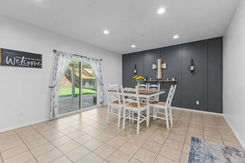 36238 Trail Creek Circle, Wildomar, California 92595 home-pic-6