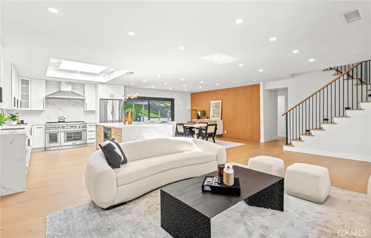 28551 S Montereina Drive, Rancho Palos Verdes, California 90275