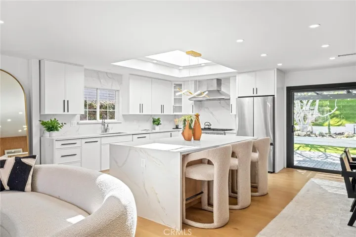 28551 S Montereina Drive, Rancho Palos Verdes, California 90275