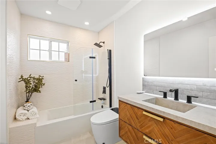 28551 S Montereina Drive, Rancho Palos Verdes, California 90275