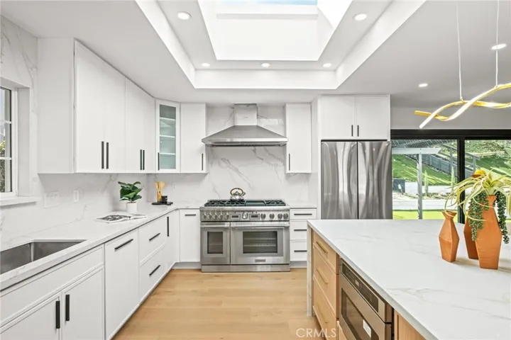 28551 S Montereina Drive, Rancho Palos Verdes, California 90275