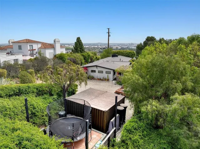 12 Saddle Road, Rancho Palos Verdes, California 90275