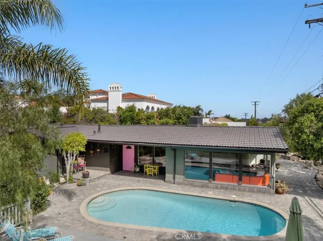 Your own mid-century gem!