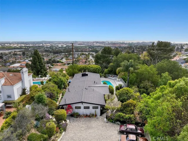 12 Saddle Road, Rancho Palos Verdes, California 90275