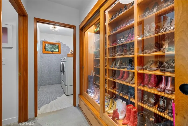 A beautifully-designed closet to showcase your shoes collection?Or anything you collect? Yes, please!
