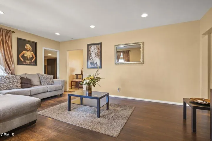 04-JuniperSt-a03b083404