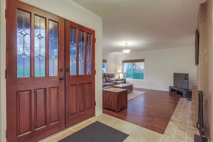 1321 Friends Way, Fallbrook, California 92028