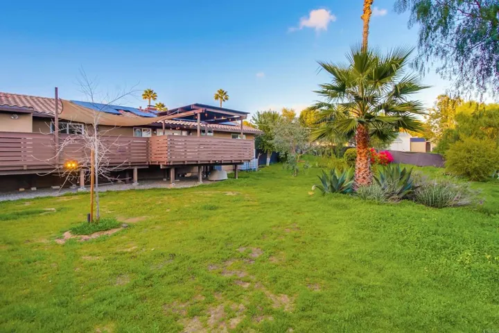 1321 Friends Way, Fallbrook, California 92028
