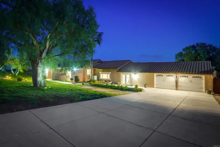 1321 Friends Way, Fallbrook, California 92028