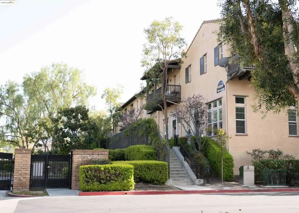 4464 Owens St 104, Corona, California 92883 home-pic-0