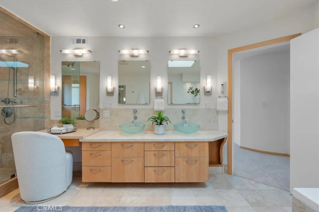 1640 Paseo Del Mar, Palos Verdes Estates, California 90274 home-pic-25