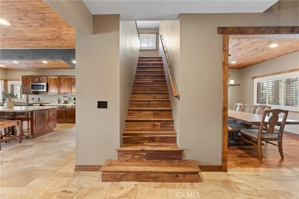 1985 Golden Rod Avenue, Big Bear City, California 92314 home-pic-8