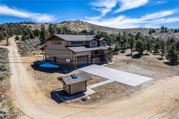 1985 Golden Rod Avenue, Big Bear City, California 92314