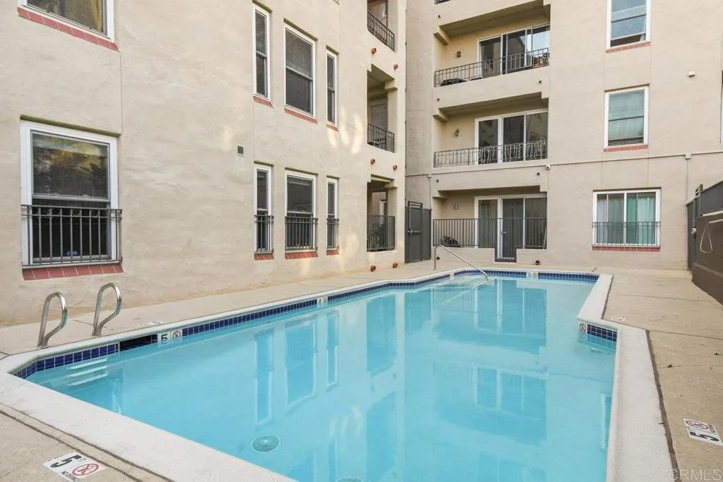 2445 Brant St 506, San Diego, California 92101 home-pic-31