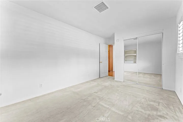 And again the second, bedroom has new mirrored closet doors.