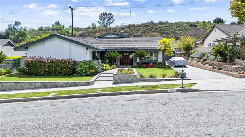 A good street view of the property.